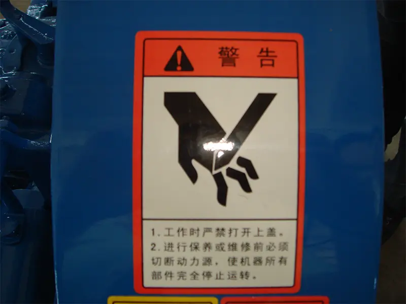Safety warning labels on Chaff Cutter